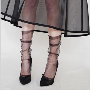 Pan & The Dream Superfine Tulle Socks in Black - US shoe sizes 8 to 10